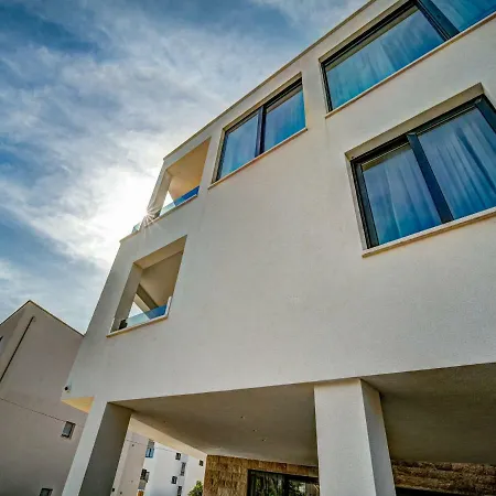 Abeona Villa
